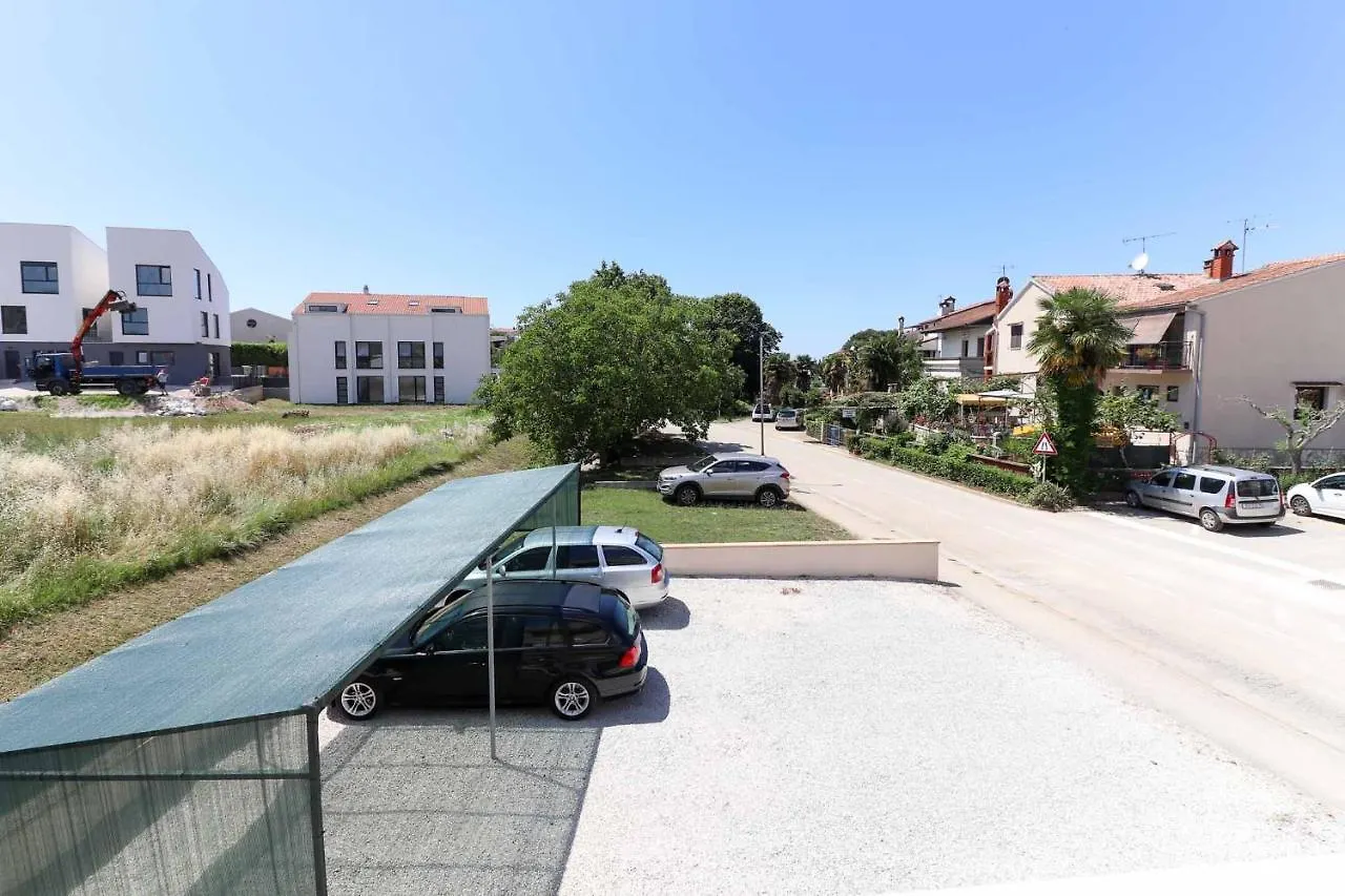 Sunshine Apartments Funtana With Balcony And Sea View Croatia