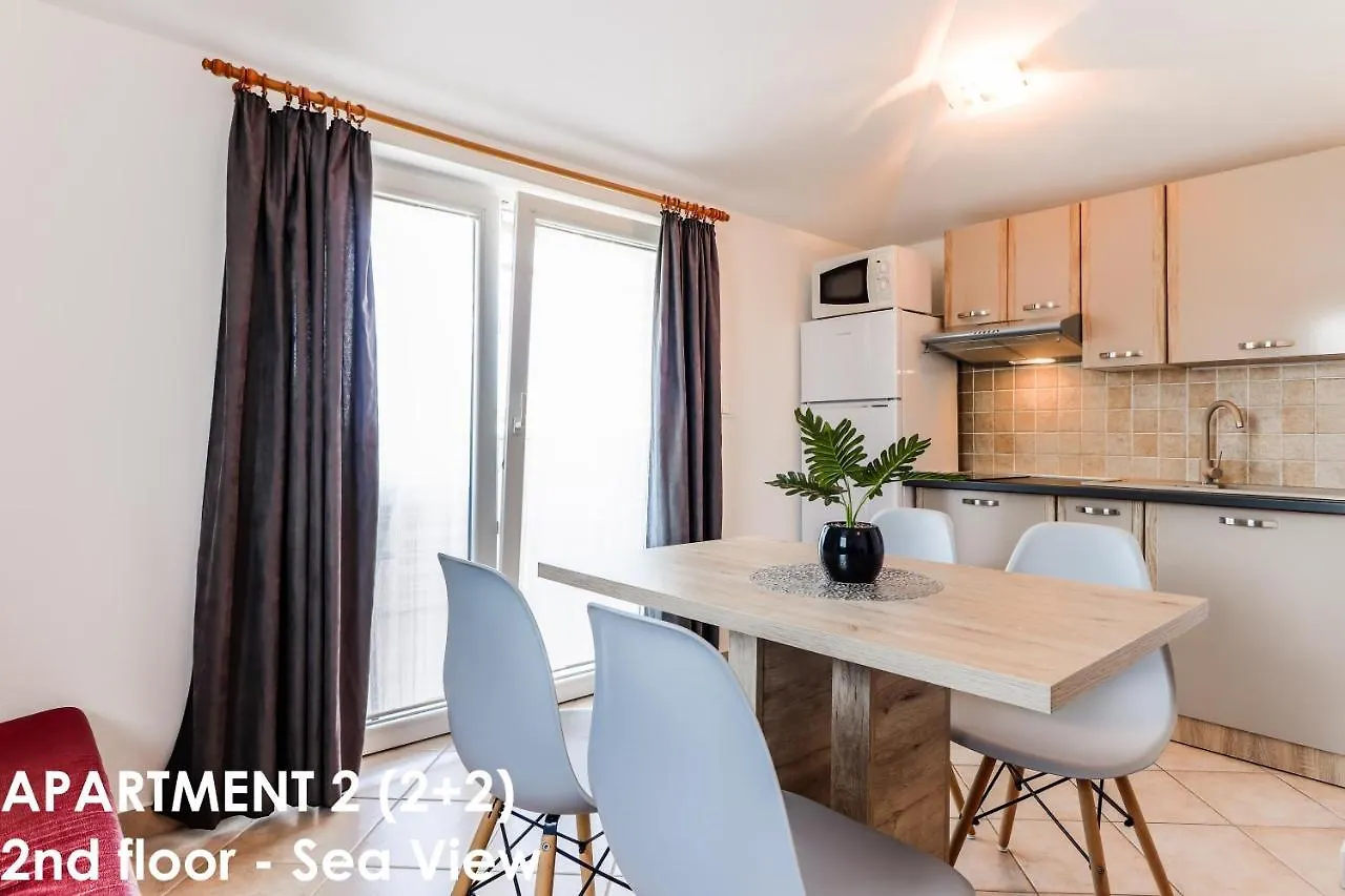 Sunshine Apartments Funtana With Balcony And Sea View