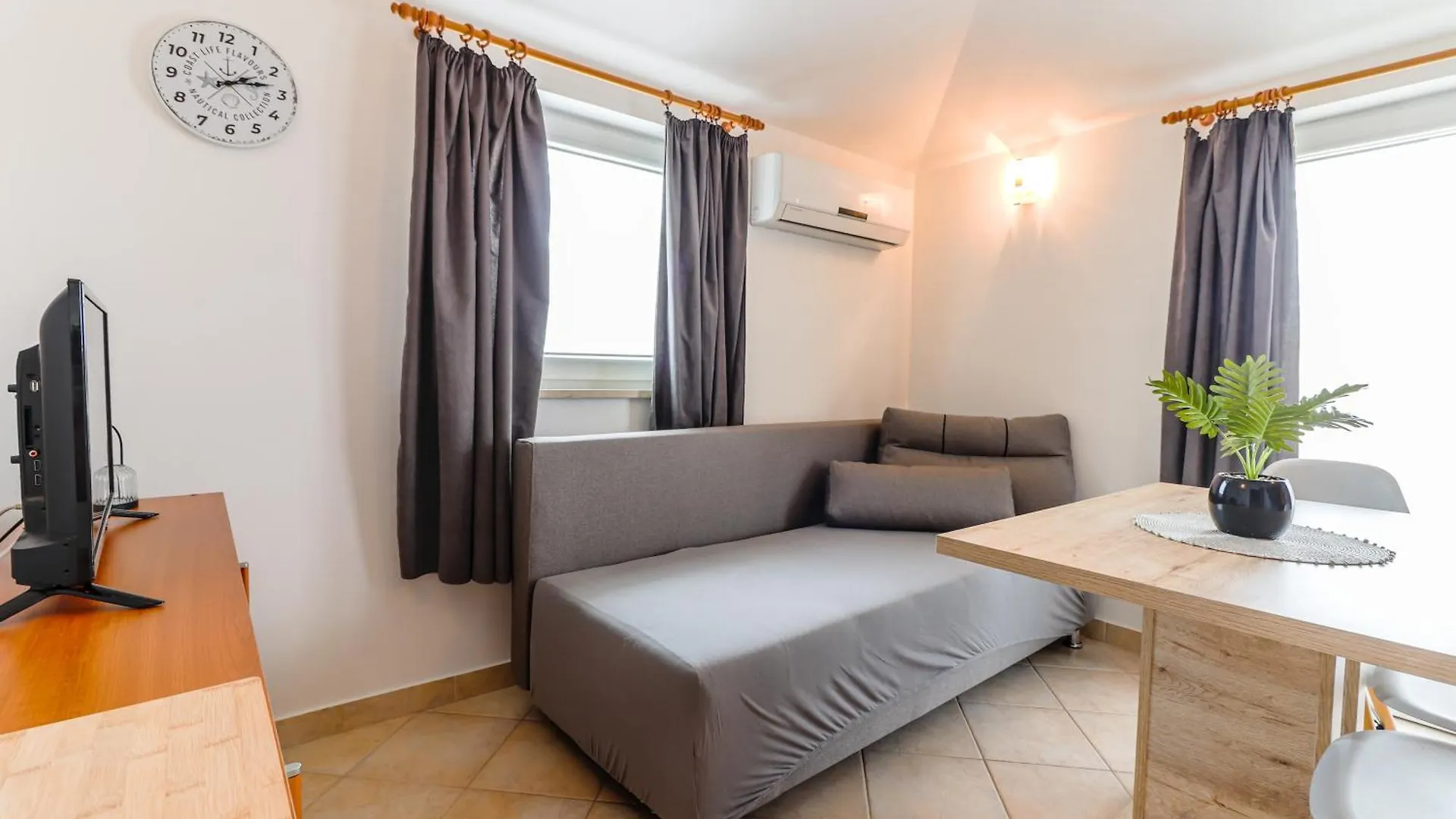 Sunshine Apartments Funtana With Balcony And Sea View Croatia